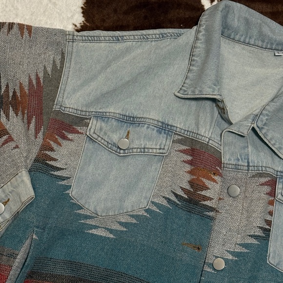 Western/ Aztec pattern Denim Jacket - Picture 4 of 6